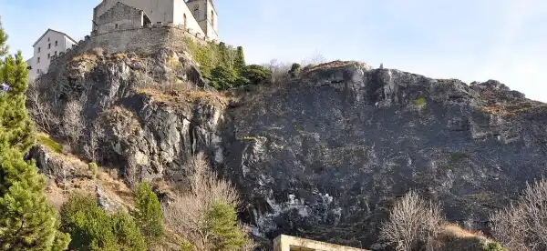 Hotels in Raron