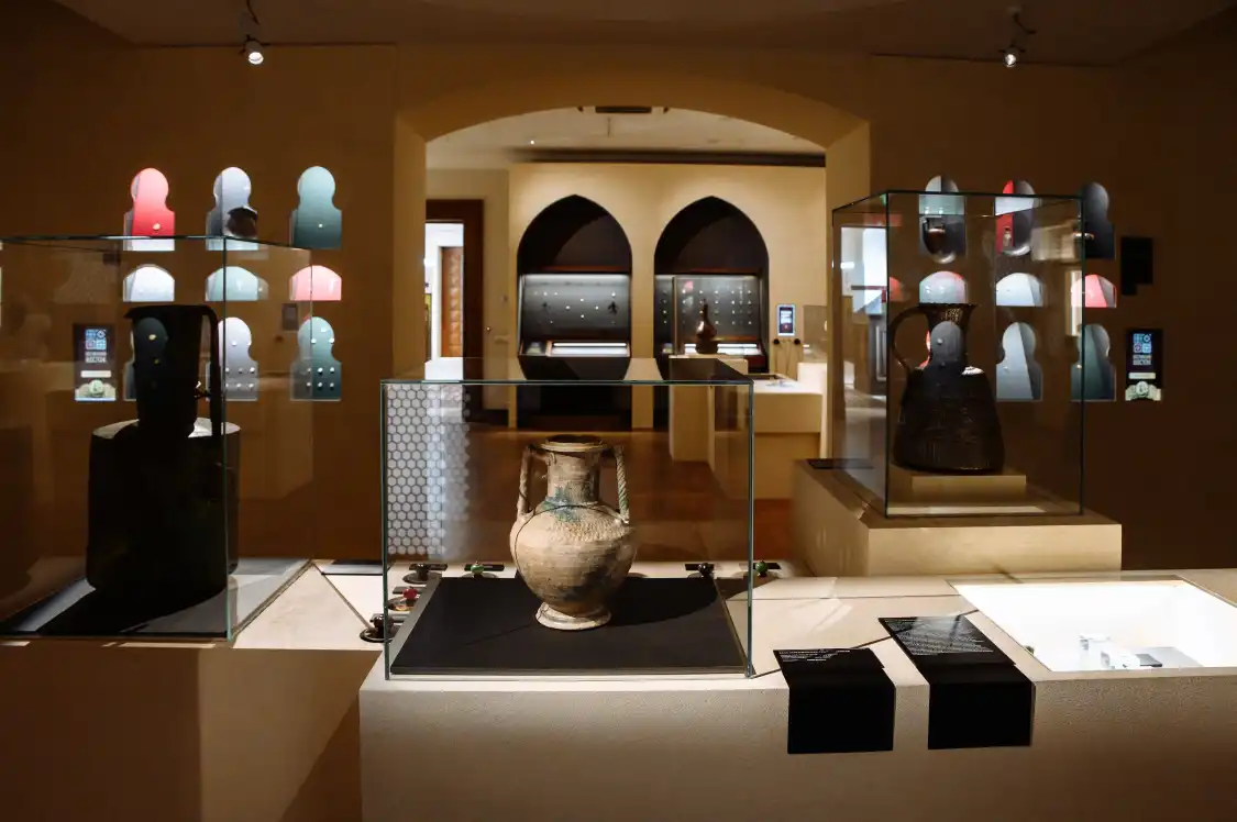 Các khách sạn gần Museum of International Numismatic Club