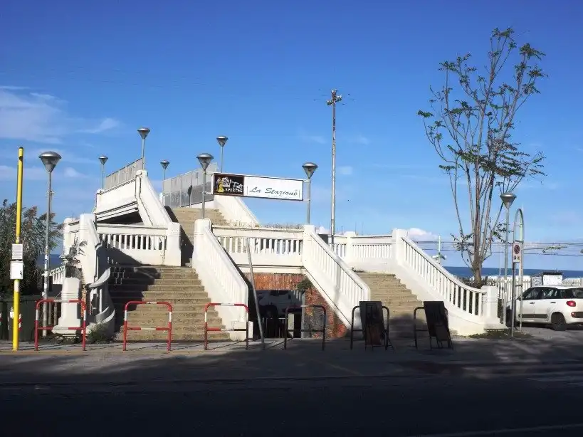 Hotel in zona Spiaggia di Palombina