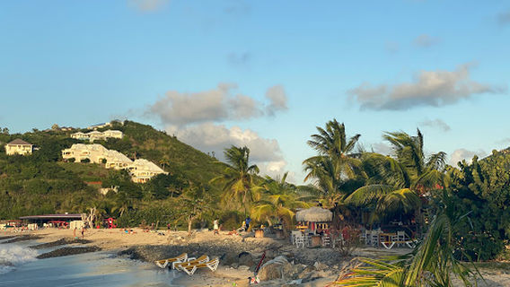 Friar’s Bay Beach