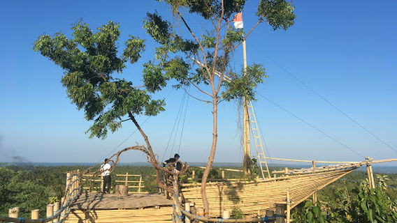 Bukit Wisata Kalompek