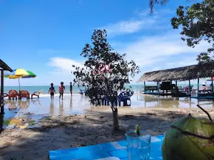 Pantai Leuge