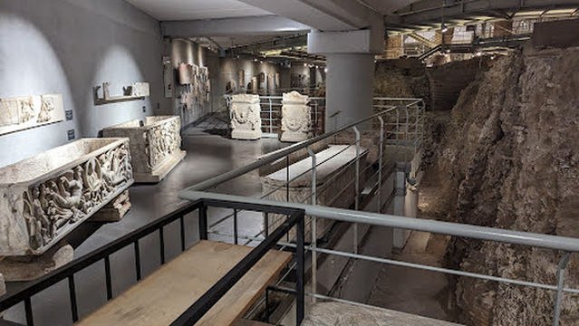 Necropolis of the Via Triumphalis