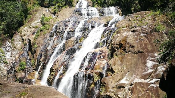 هوتن ليڤور چهيمروڠ Hutan Lipur Chemerong