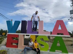 Obelisco de Villa Elisa