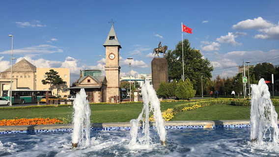 Cumhuriyet Meydanı
