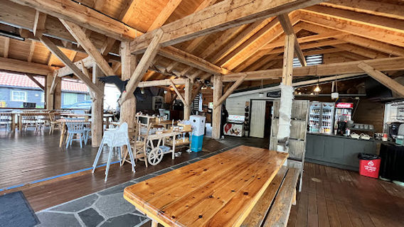 Undredal Brygge Restaurant