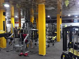 Fitnessstudio قاعة رياضة ناجي العيسى