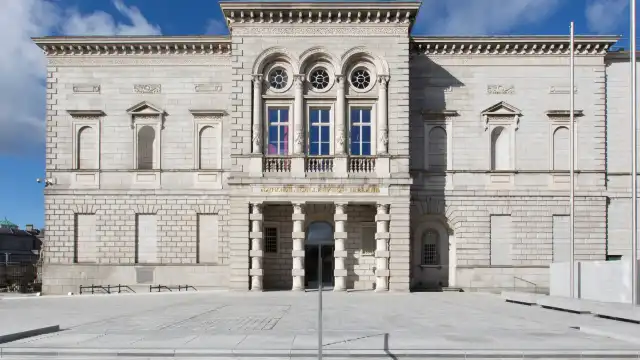 Hotels near National Gallery of Ireland