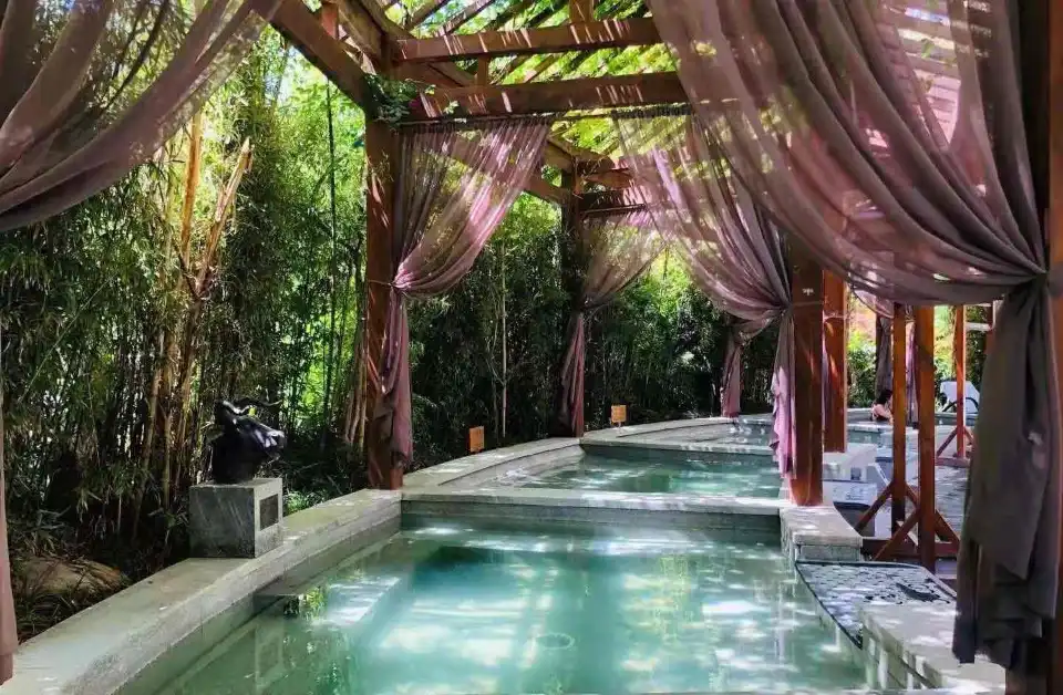5_Baye 3000m Hot Spring