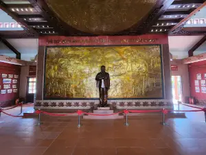 ĐỀN THỜ CHỦ TỊCH HỒ CHÍ MINH