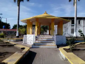 Plaza Principal "Valle Lerma"
