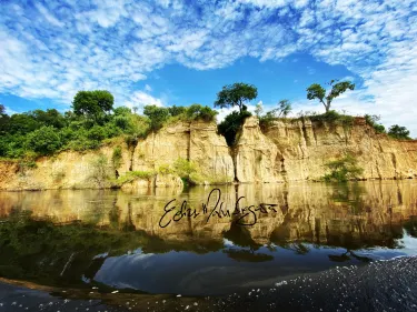 Waterfall Cruises - Murchison Falls