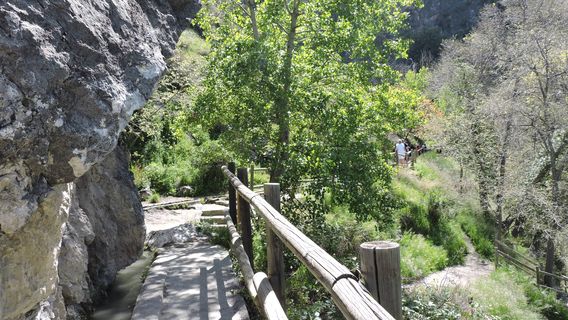 Sendero Nuevo Acceso A Los Cahorros Por Cauce Rio Monachil