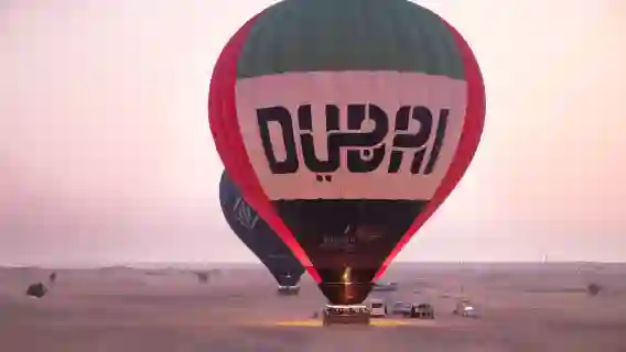 杜拜沙漠冒險熱氣球體驗半日遊觀賞沙漠日出免費茶或咖啡獵鷹表演