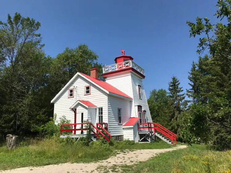 Hotels in Manitoulin District