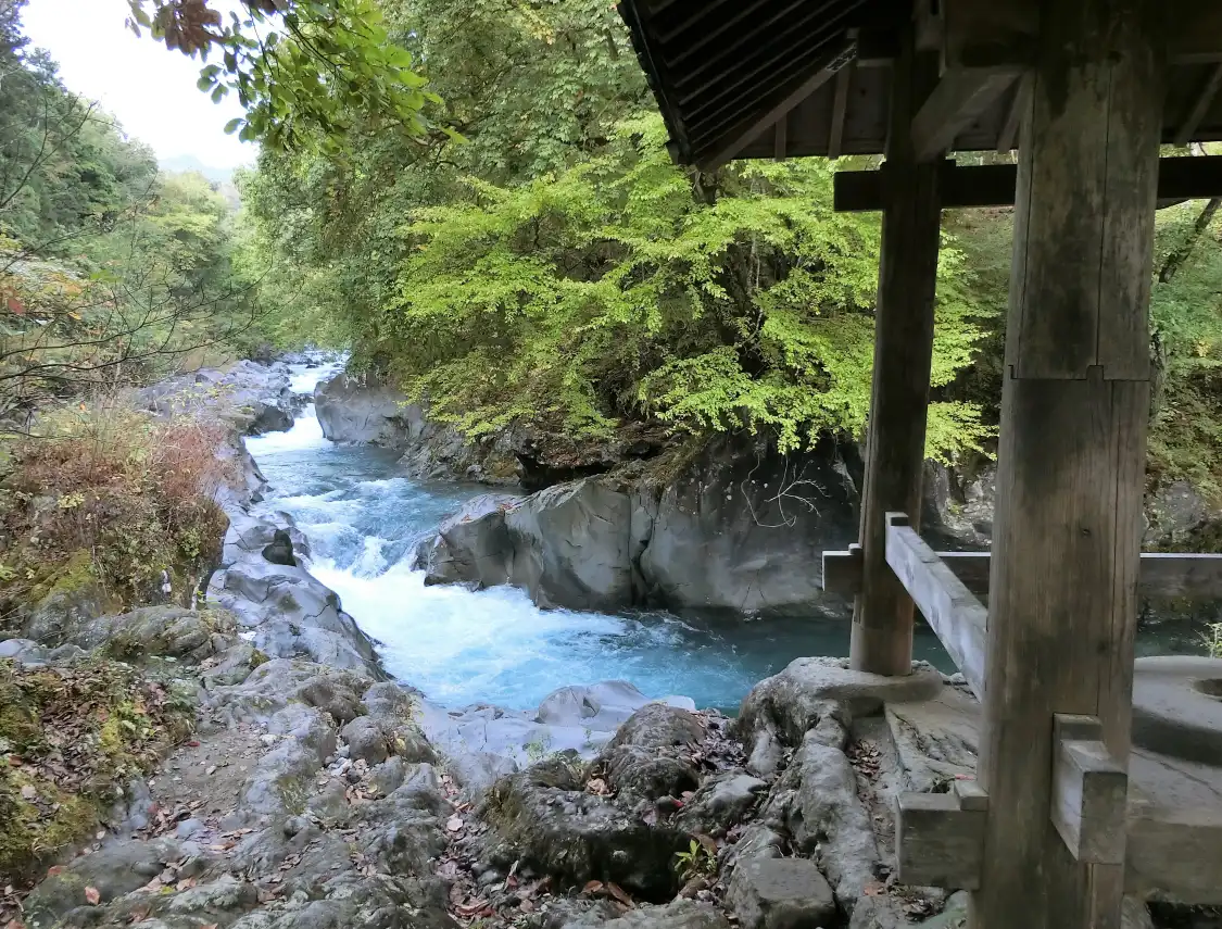Hotels near Jiunji Temple