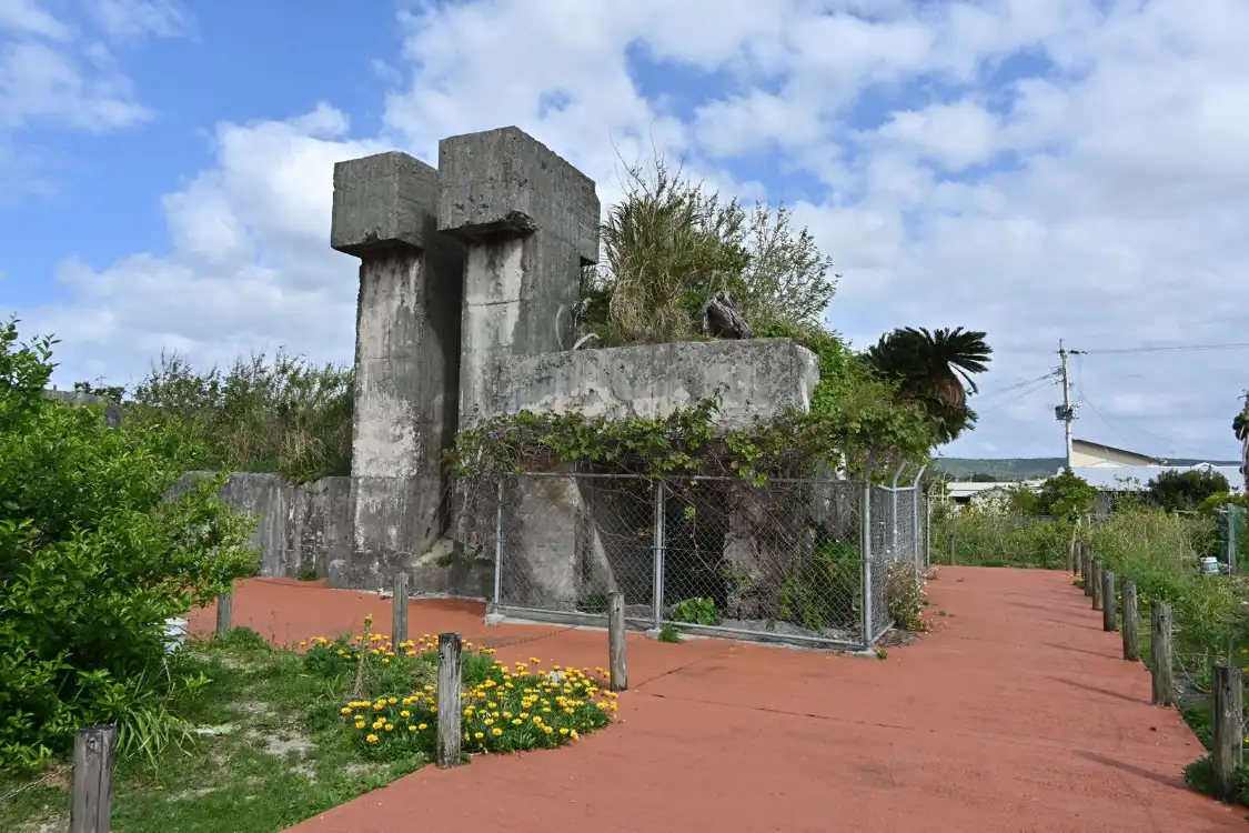Hotels near Command Post Ruins