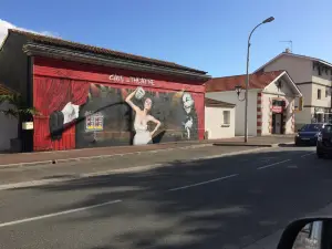 Cafe Theater Carcans