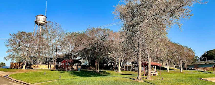 Dennis Freeman Memorial River Park