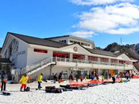 Tainai Ski and Snowboard area