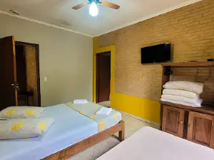 Camping Claro Casa de Pedra