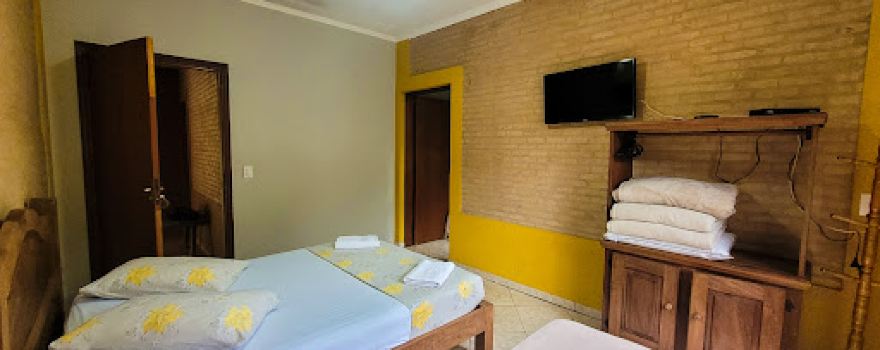 Camping Claro Casa de Pedra