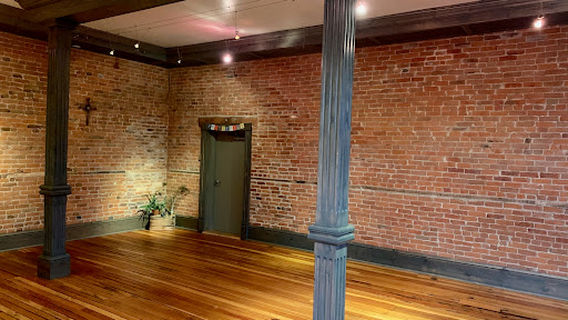 Blue Earth Yoga & Salon