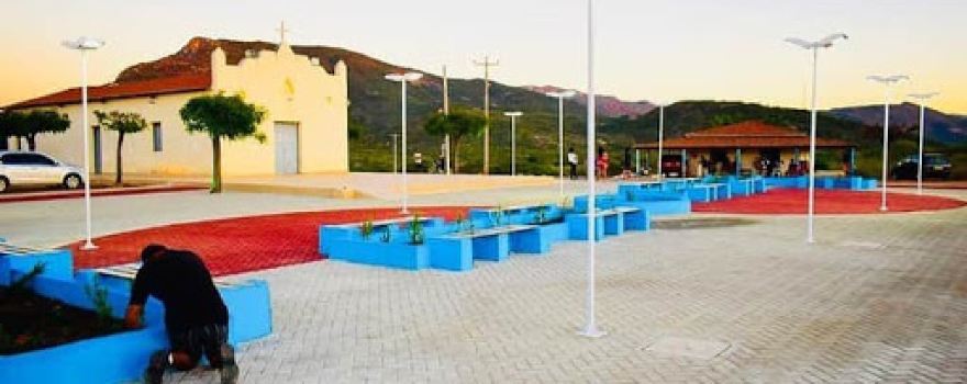 Praça Julia Pereira Santos - Bom tempo