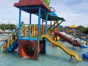 Wahana Alam WaterBoom
