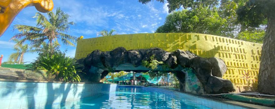 RIAU FANTASI, Labersa Water Park & Theme Park