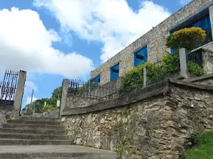 Museo Regional del Sureste de Peten "Dr. Juan Pedro Laporte Molina"