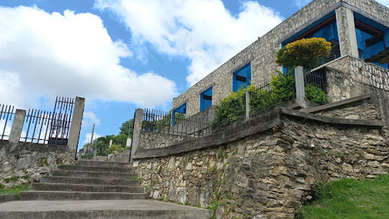 Museo Regional del Sureste de Peten "Dr. Juan Pedro Laporte Molina"