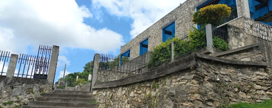 Museo Regional del Sureste de Peten "Dr. Juan Pedro Laporte Molina"