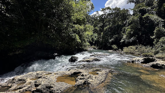 Wing Hin Waterfall