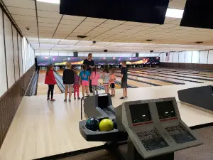 McBo's Lanes