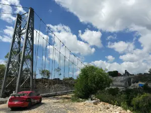 Jembatan Gantung "Bong Campor"