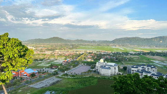 Taman Bunga Kertas Tuanku Lailatul Shahreen