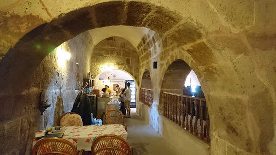 Tepesi Delik Han