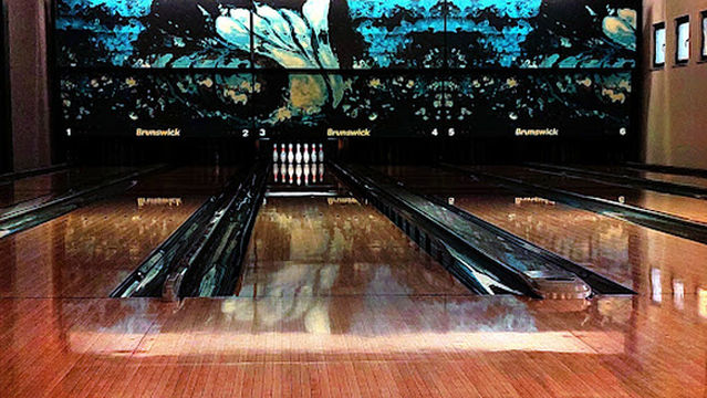 Ten Pin Bowling Cafe