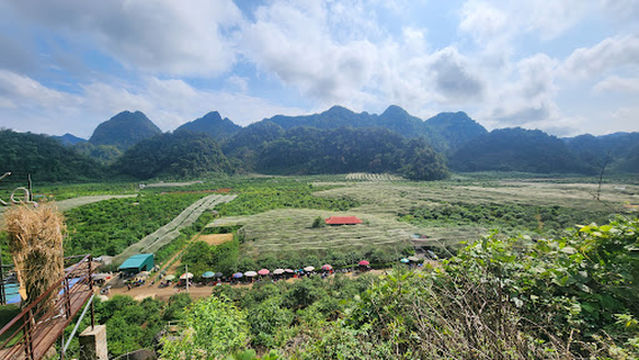 Na Ka Plum Valley