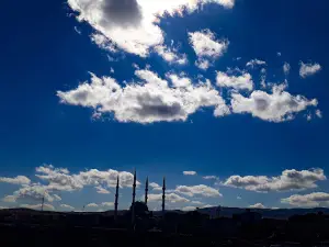 Molla Hüsrev Camii