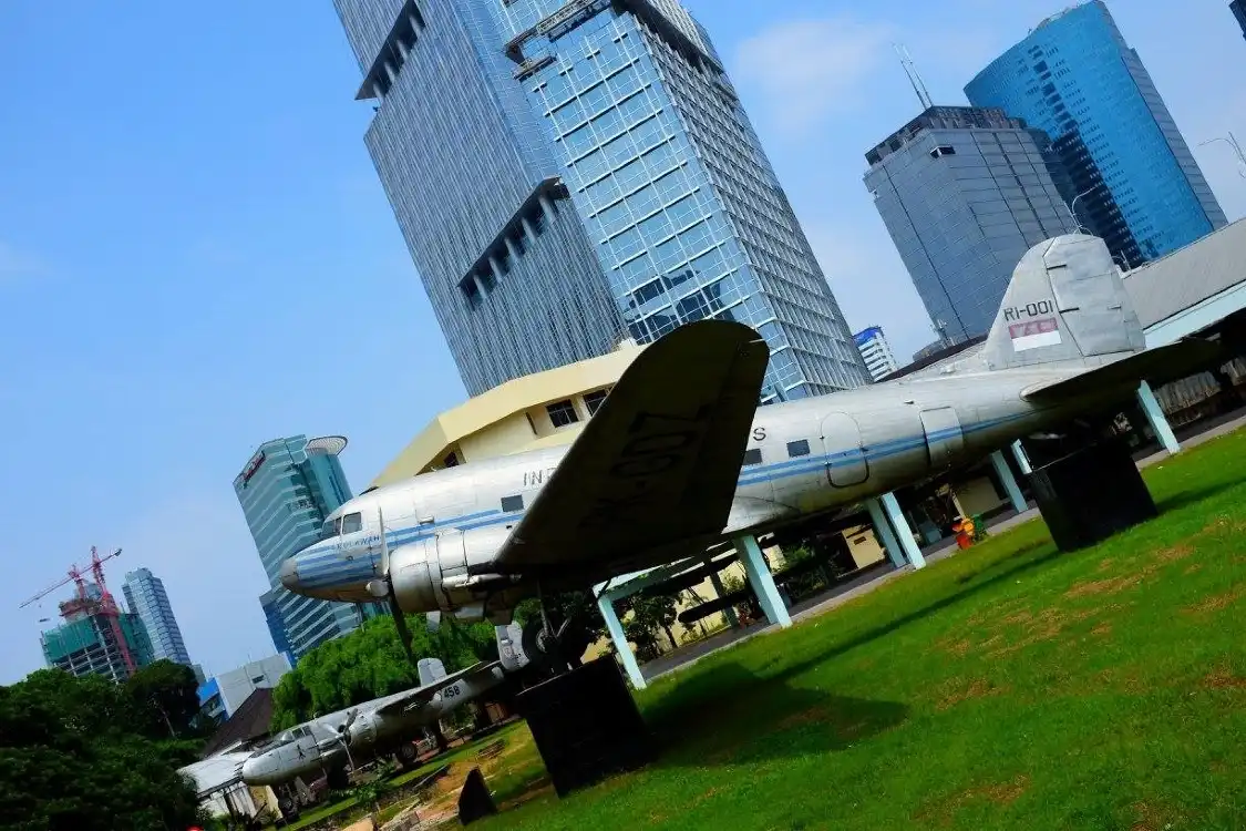 โรงแรมใกล้Museum Satria Mandala