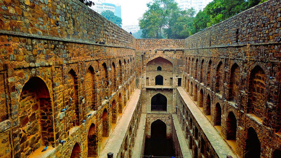 Ugrasen ki Baoli