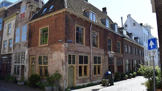 Leiden