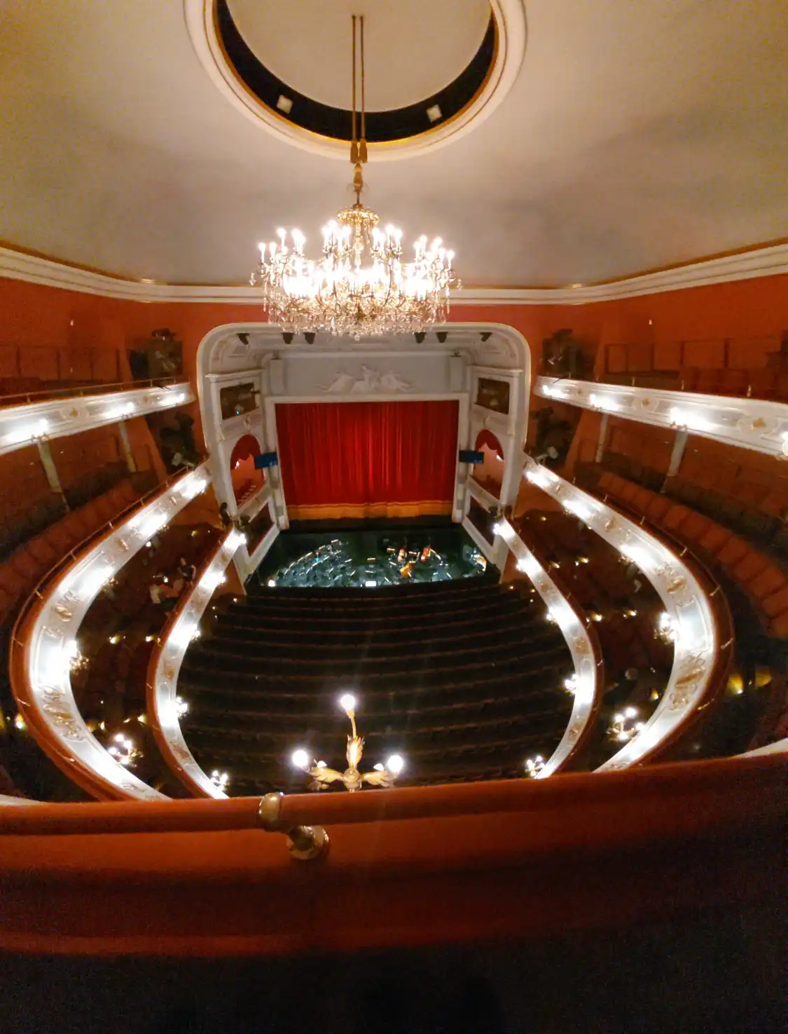 Nuremberg State Theatre 주변 호텔