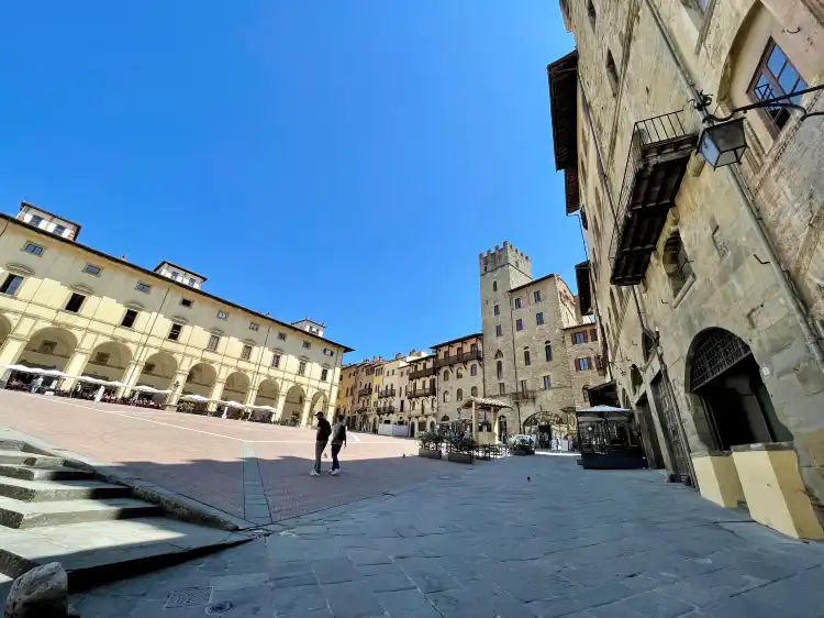 Hotels near Piazza Grande