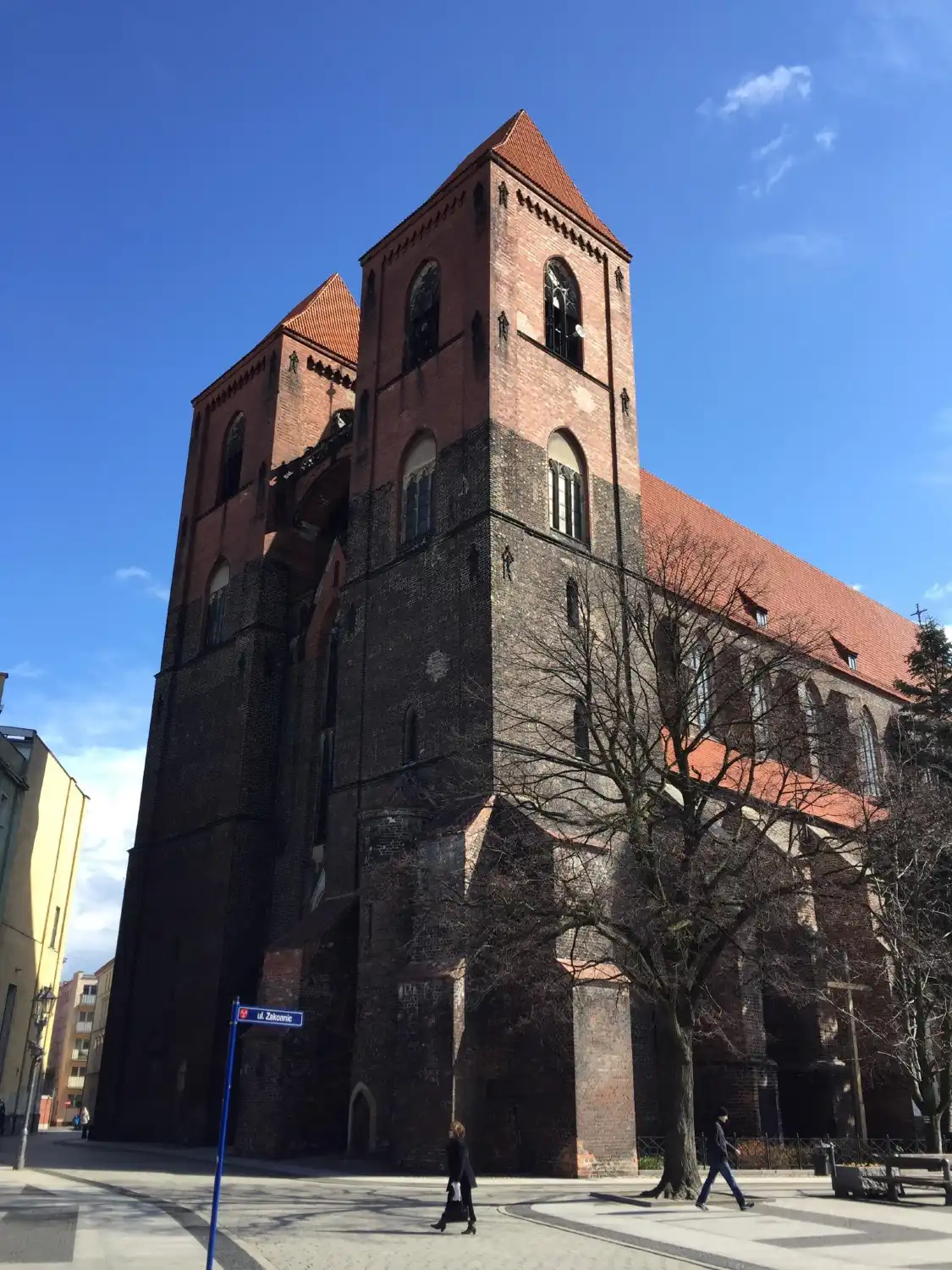 Hotels near St. Nicholas' Church, Brzeg