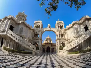 Sri Sri Krishna Balaram Mandir (ISKCON Vrindavan)