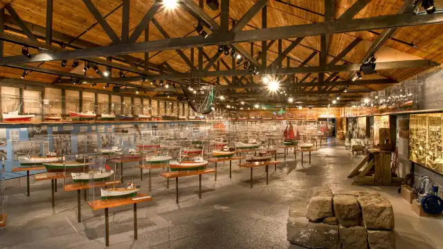 Hotels near Keflavik Maritime Center